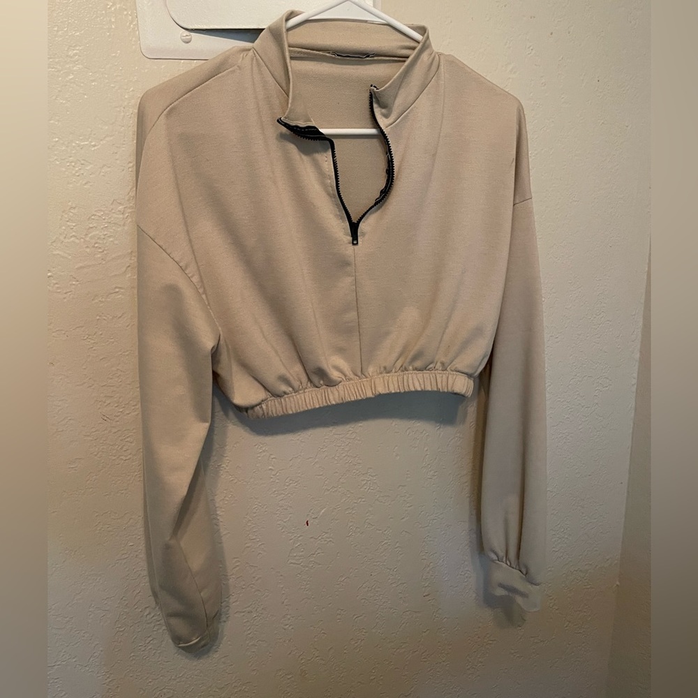 Crop top sweater